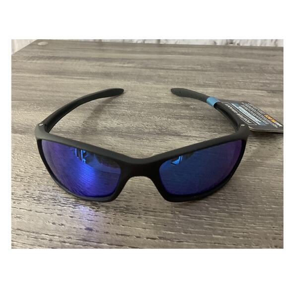 NWT Foster Grant Sunglasses Polarized for Digital Devices Max Block - Picture 1 of 5